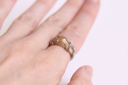 Bague coeur ronces