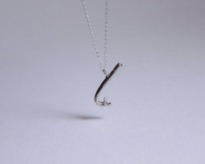 pendentif en argent massif en forme de tuba