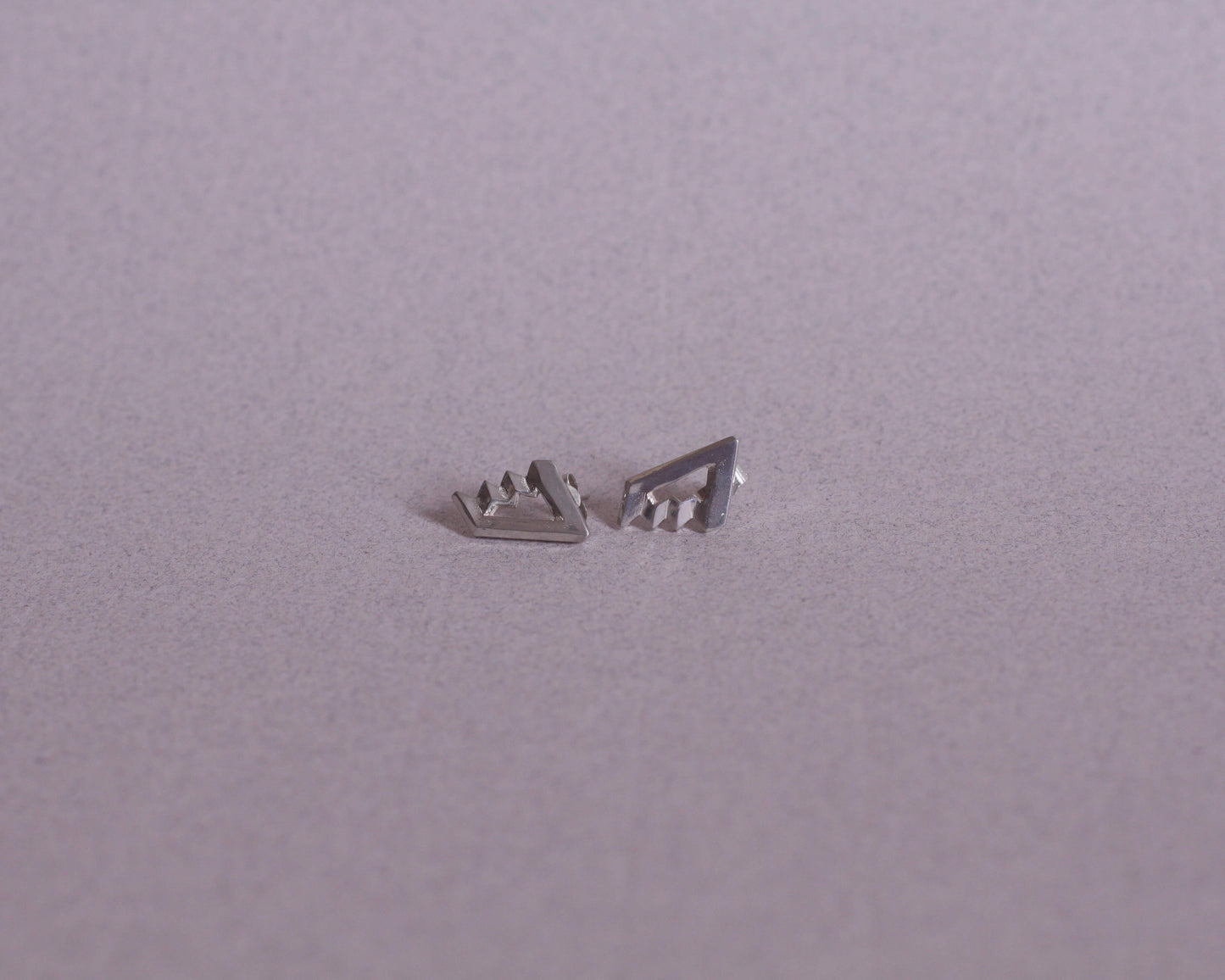 boucles d'oreilles en argent représentant des escaliers impossibles