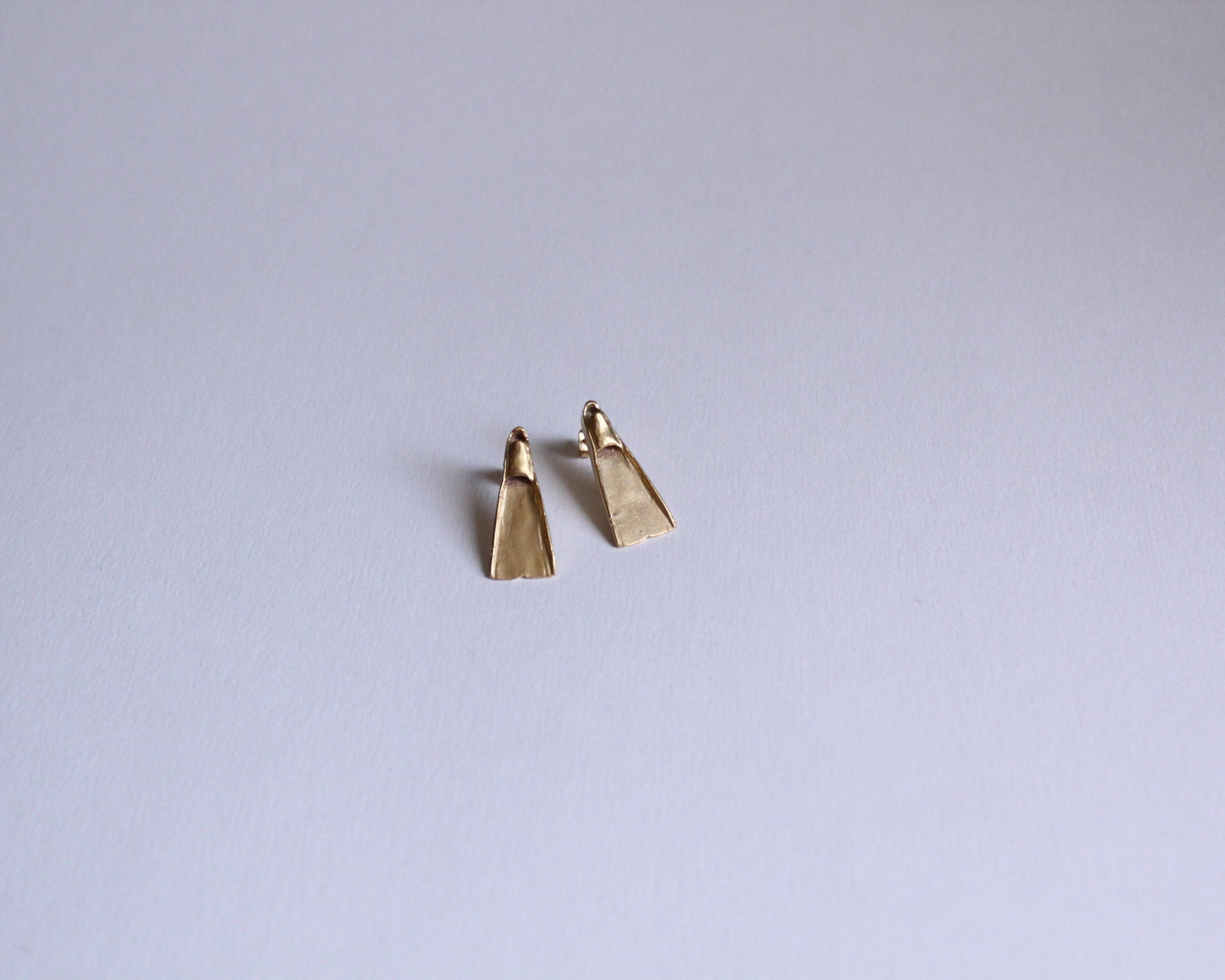 boules d'oreilles en laiton plaqué or en forme de palmes