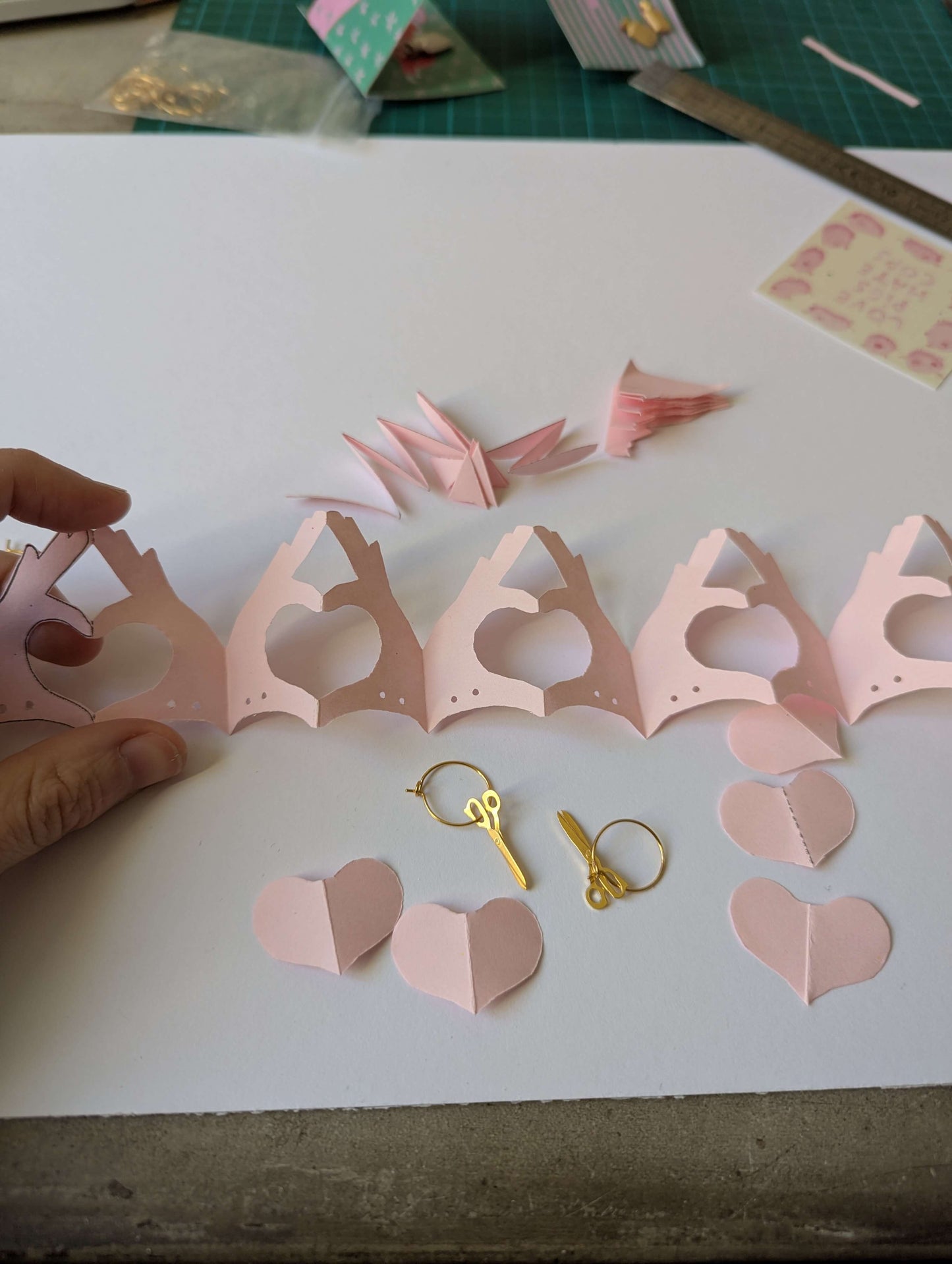 Ciseaux articulés -ˋˏ✄┈┈┈┈